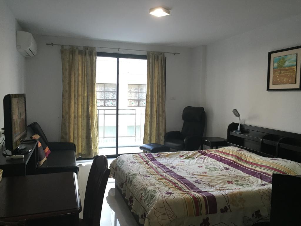 Neo Hotel Pantai Jomtien Bilik gambar