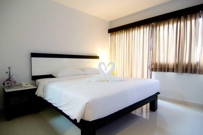 Neo Hotel Pantai Jomtien Luaran gambar