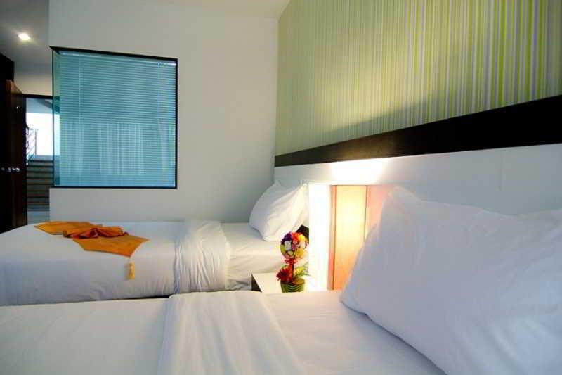 Neo Hotel Pantai Jomtien Luaran gambar