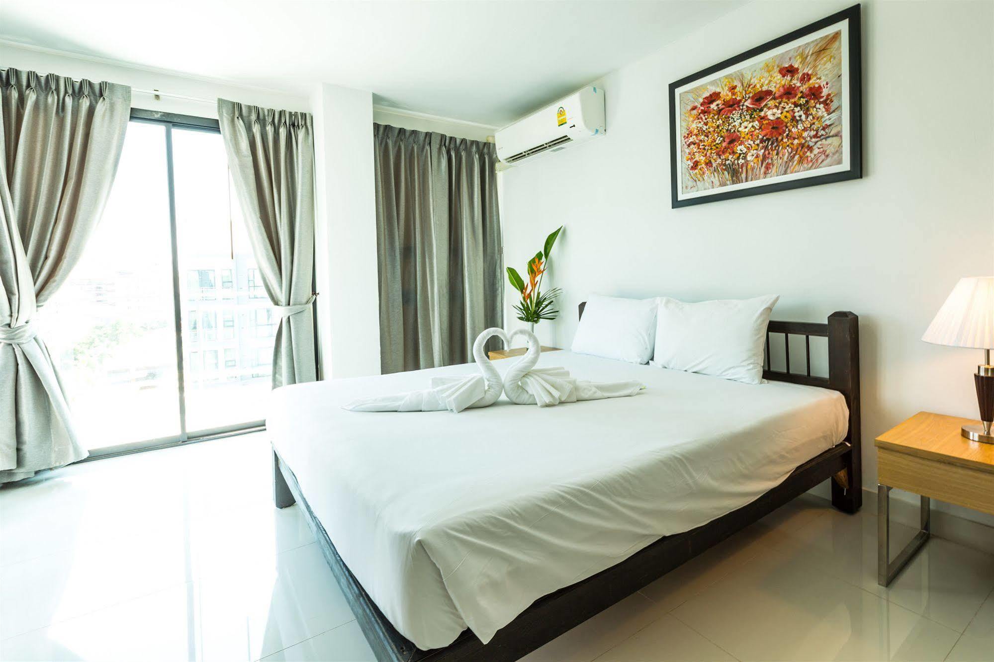 Neo Hotel Pantai Jomtien Luaran gambar