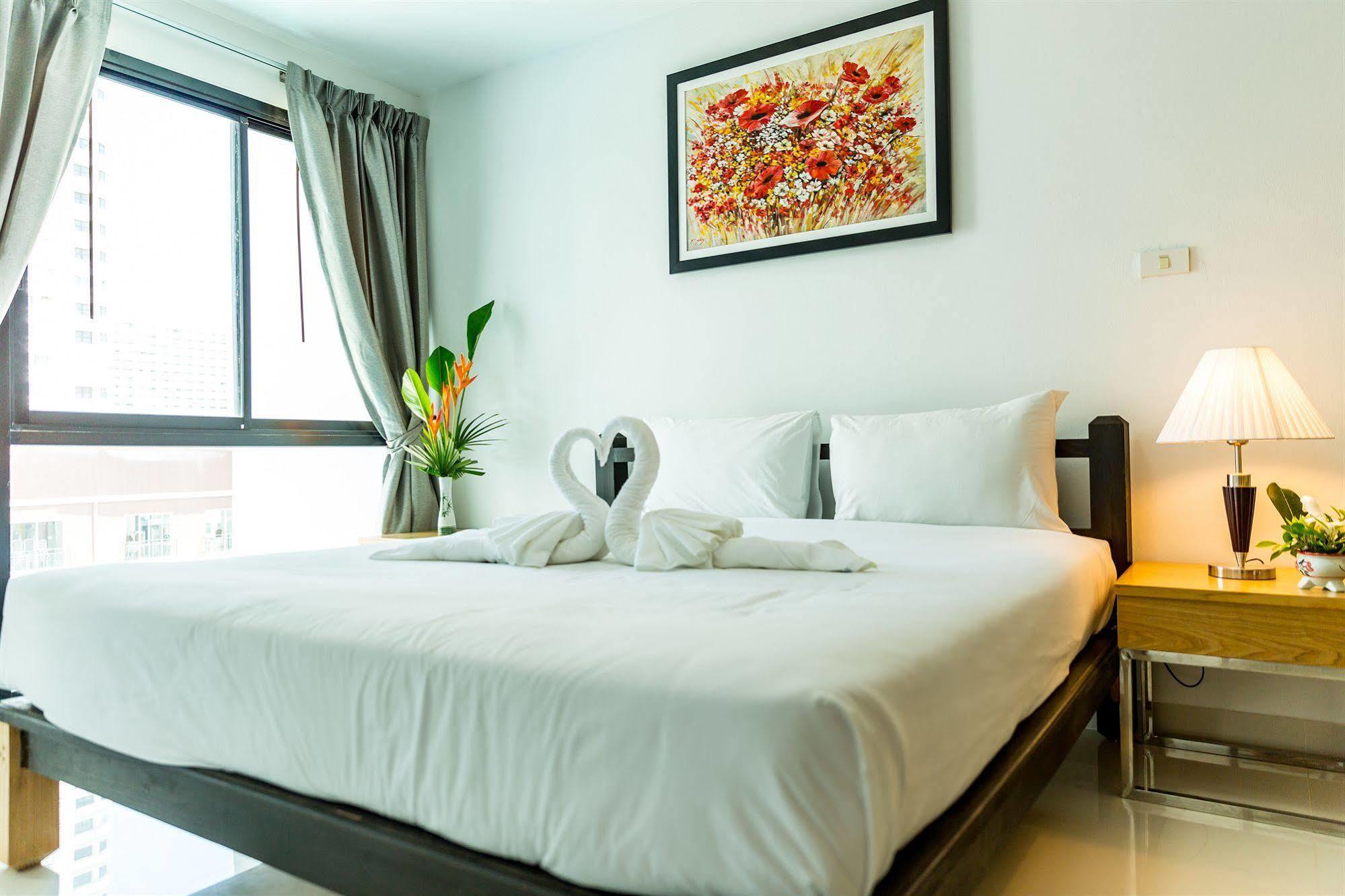 Neo Hotel Pantai Jomtien Luaran gambar